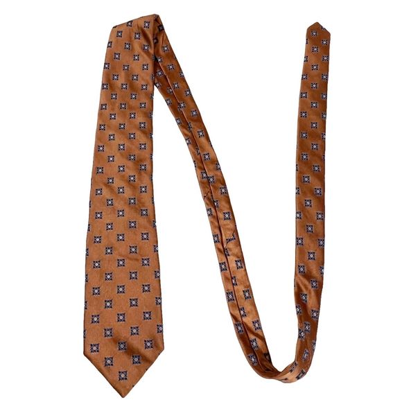 Vtg Robert Talbott Necktie Golden Peach w Small Blue Floral Squares 100% Silk - Picture 2 of 7